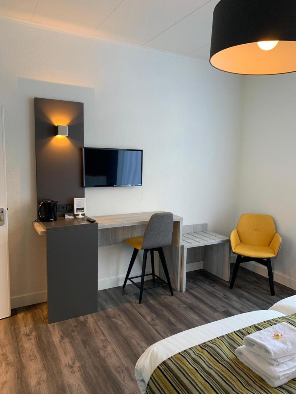 Hotel & Appartementen Royal Sas van Gent المظهر الخارجي الصورة