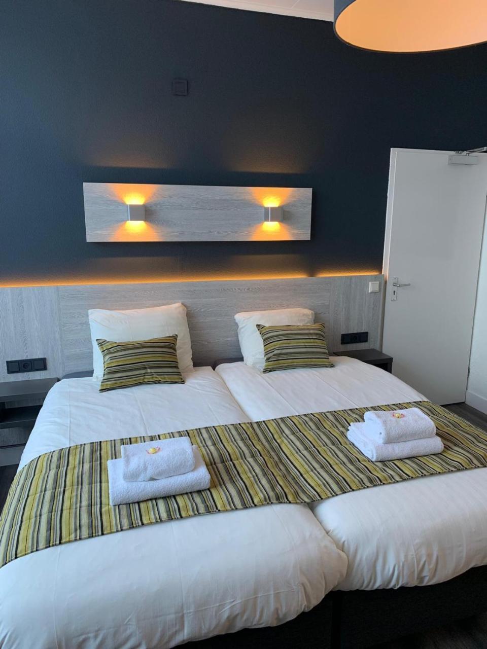 Hotel & Appartementen Royal Sas van Gent المظهر الخارجي الصورة